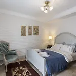 Narimor Butik מלון אורלה